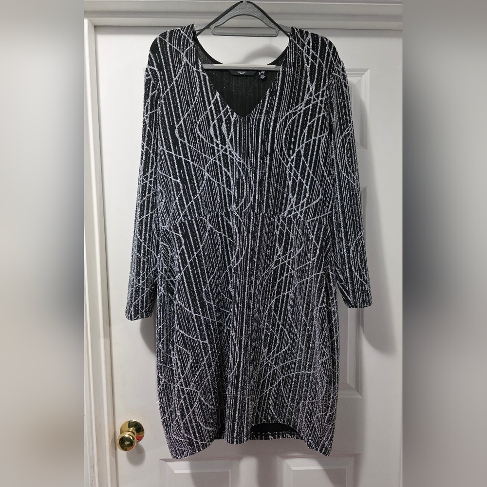 Vero Moda Black and White Abstract Long Sleeve Dress
